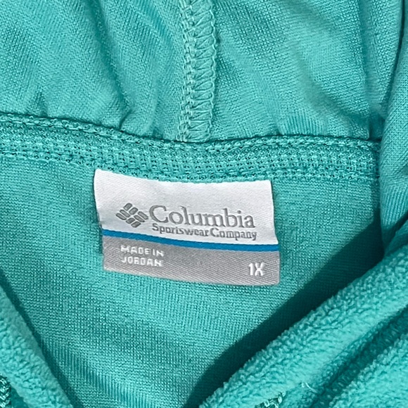 Size 1X Columbia Lightweight Pullover Hoodie with front pouch. - Picture 2 of 3